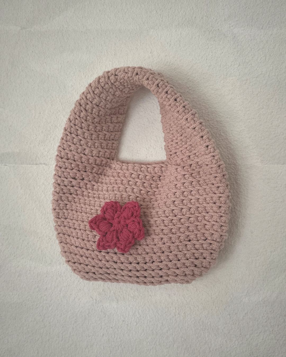 lucette 08 - circle croissant